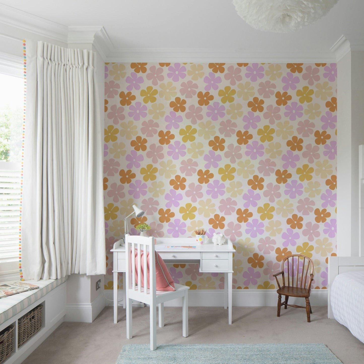 Subtle pastel floral wallpaper for a cozy home

