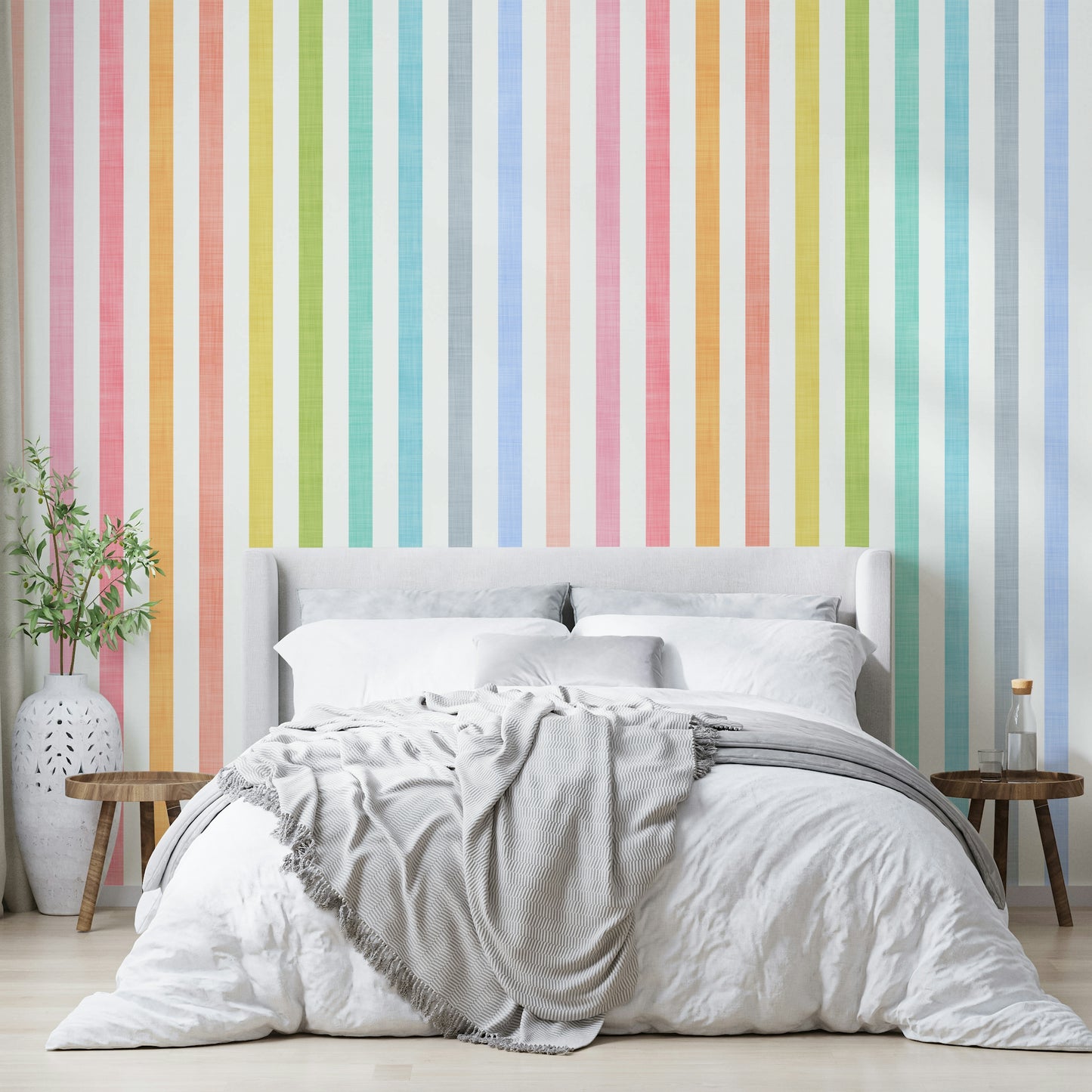 Light pastel stripe pattern for walls