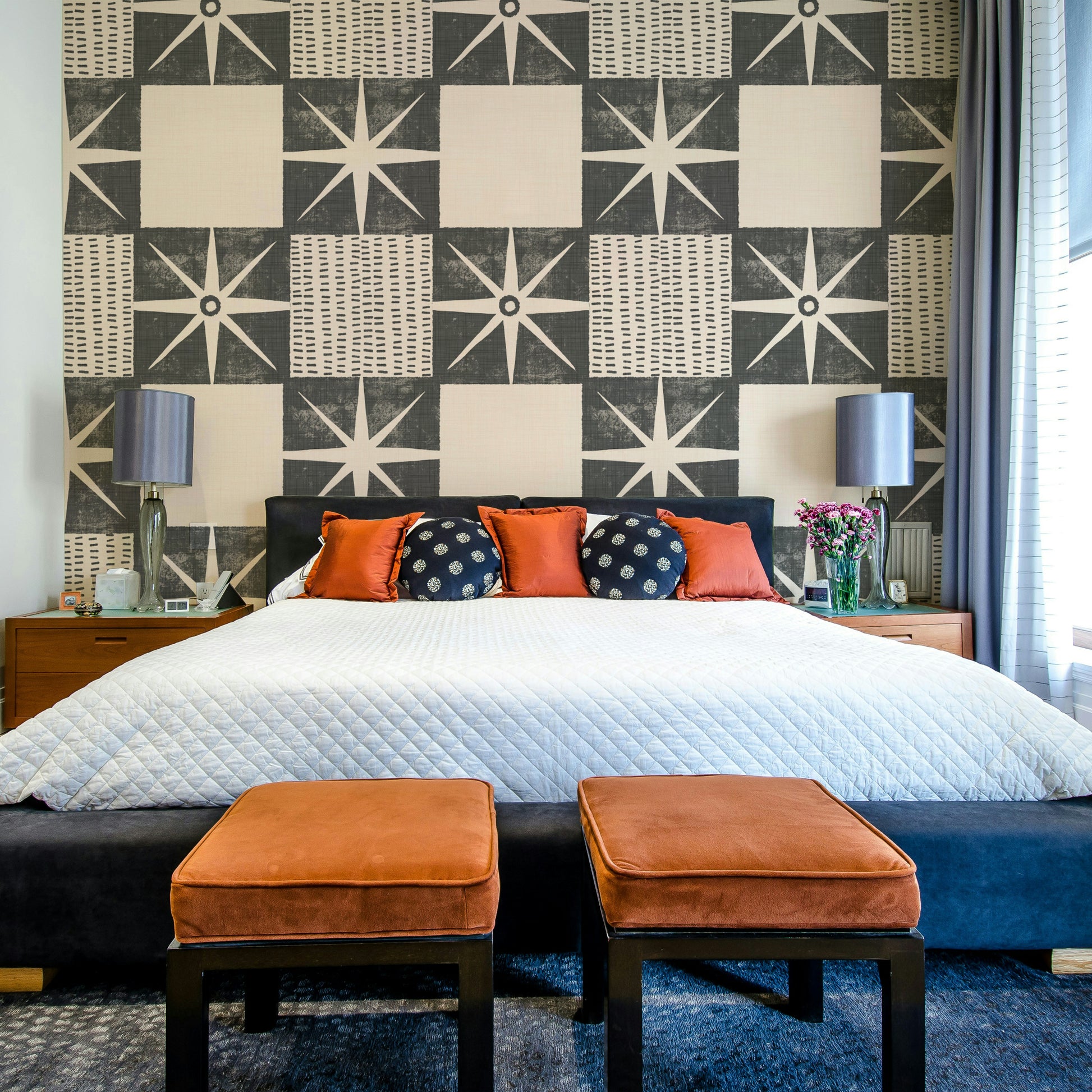 Geometric retro starburst wallpaper pattern


