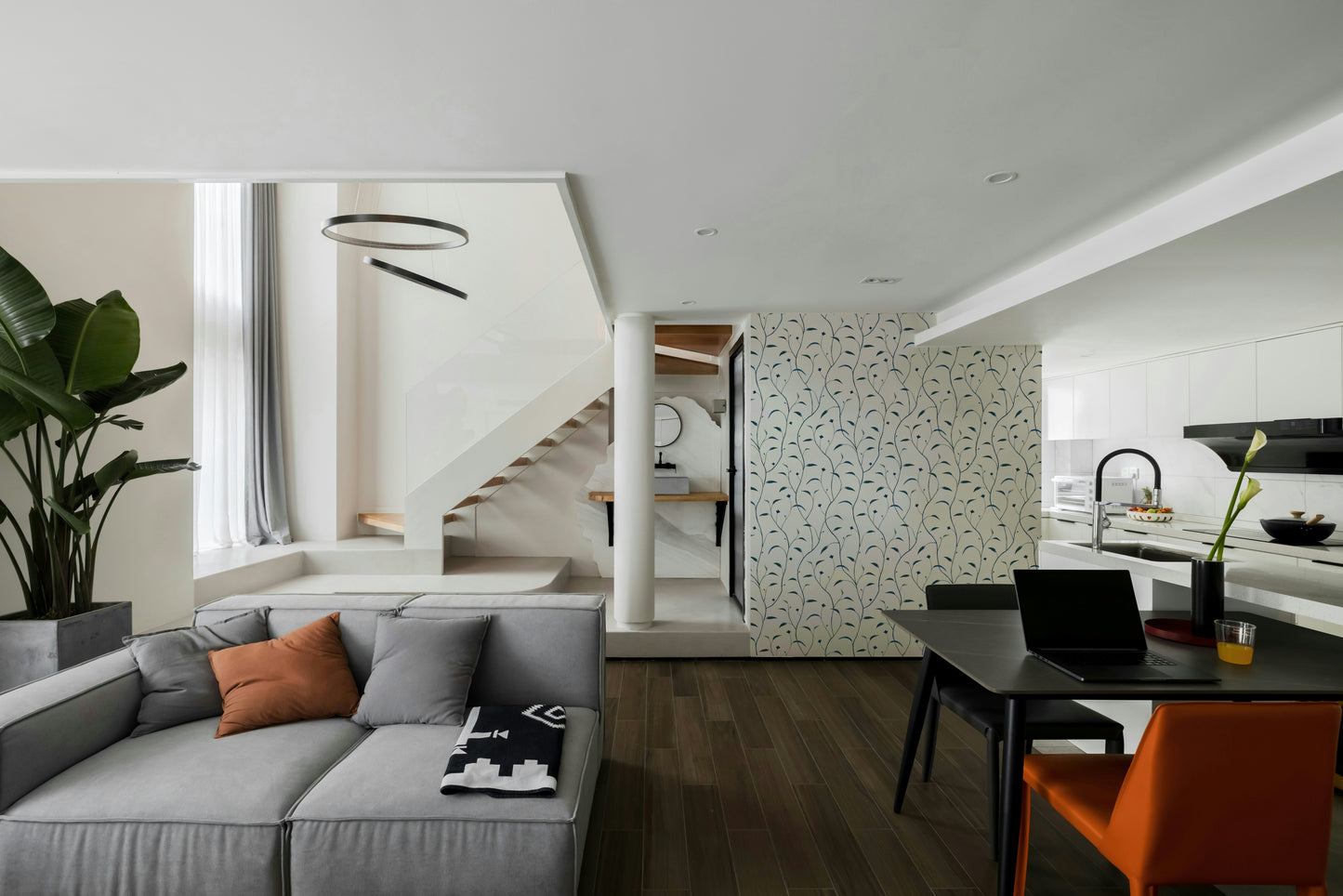 Nature-inspired mural wallpaper in bold tones

