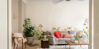 Nature-inspired wallpaper with blooming flowers

