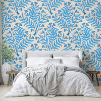 Damask wallpaper featuring trumpet flowers and vines

