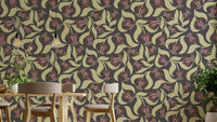 A charming and elegant floral wallpaper pattern.
