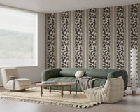 Vintage Trailing Foliage Cream Wallpaper⁠