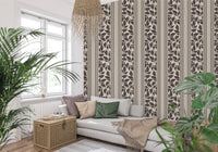 Vintage Trailing Foliage Cream Wallpaper⁠