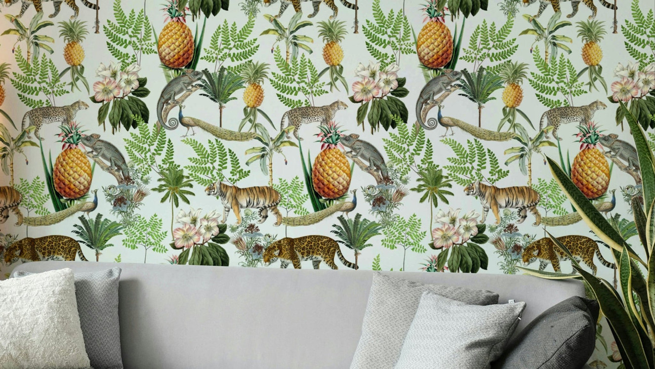 Wild Savana Wallpaper with exotic animal pattern



